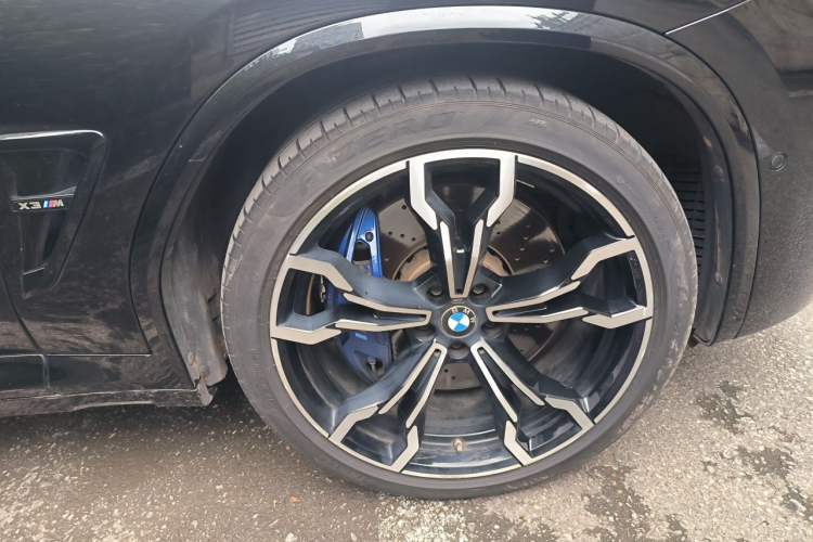 Used BMW X3 M 2019 X3 M Competition Edition Right Front Wheel Hub