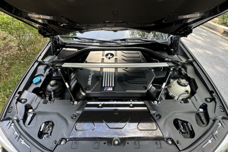 Used BMW X3 M 2019 X3 M Engine Bay