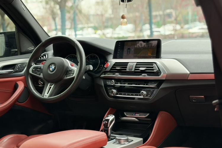 Used BMW X3 M 2019 X3 M Interior 8