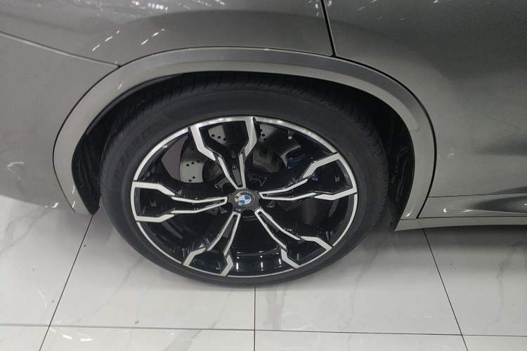 Used BMW X3 M 2019 X3 M Competition Edition Right Rear Wheel Hub