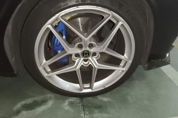 Used BMW X3 M 2021 X3 M Competition Edition Right Front Wheel Hub