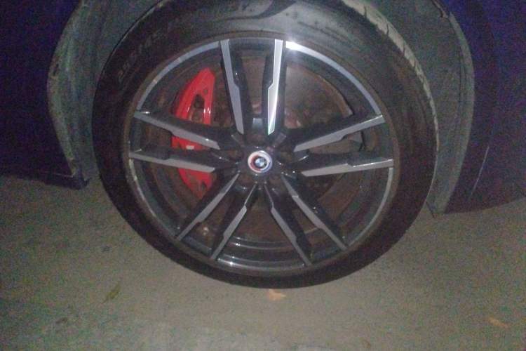 Used BMW X3 M 2022 X3 M Right Front Wheel Hub