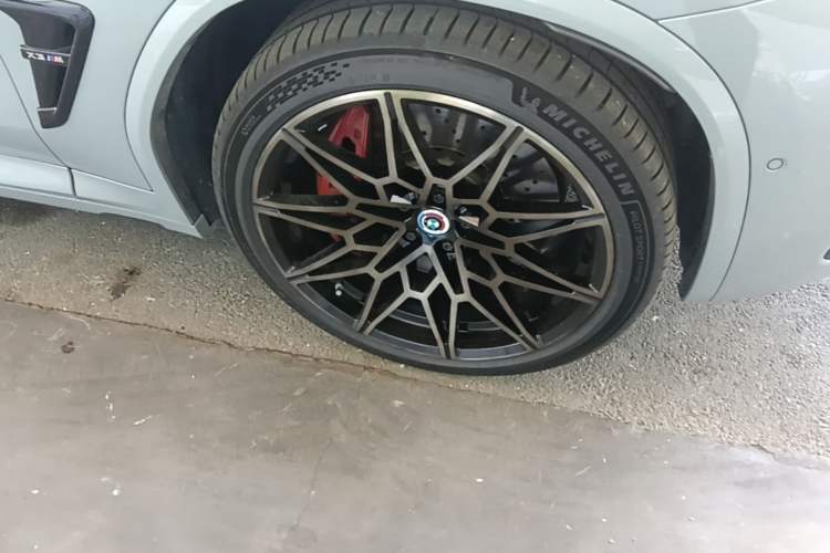Used BMW X3 M 2022 X3 M Competition Edition Right Front Wheel Hub