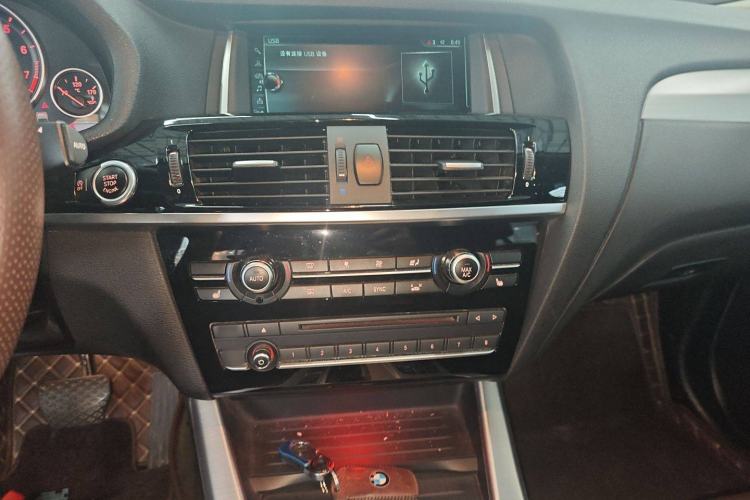 Used BMW X4 2016 xDrive20i M Sport Edition Audio And AC Panel