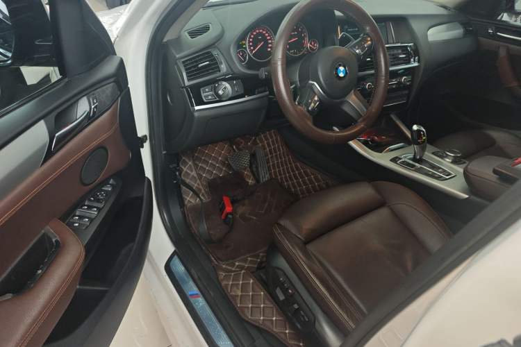 Used BMW X4 2016 xDrive20i M Sport Edition Interior 3