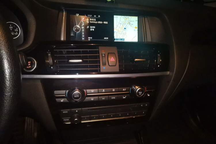 Used BMW X4 2014 xDrive20i X Design Package Audio And AC Panel