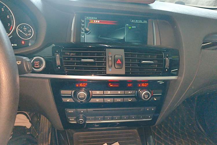 Used BMW X4 2014 xDrive20i X Design Package Audio And AC Panel