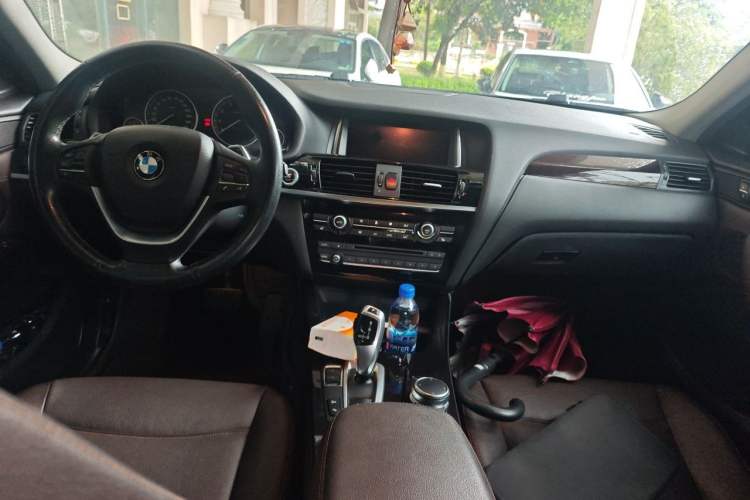 Used BMW X4 2014 xDrive20i X Design Package Center Console