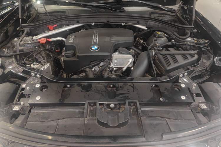 Used BMW X4 2014 xDrive20i X Design Package Engine Bay