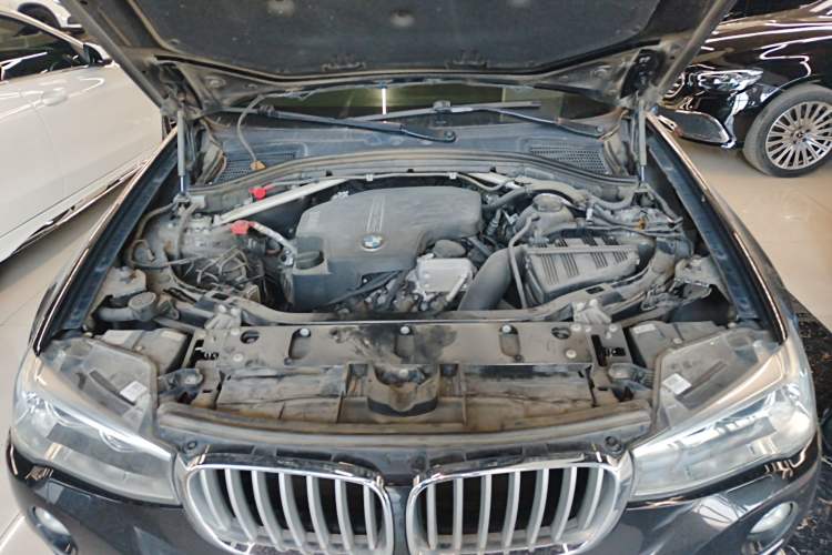 Used BMW X4 2014 xDrive20i X Design Package Engine Bay