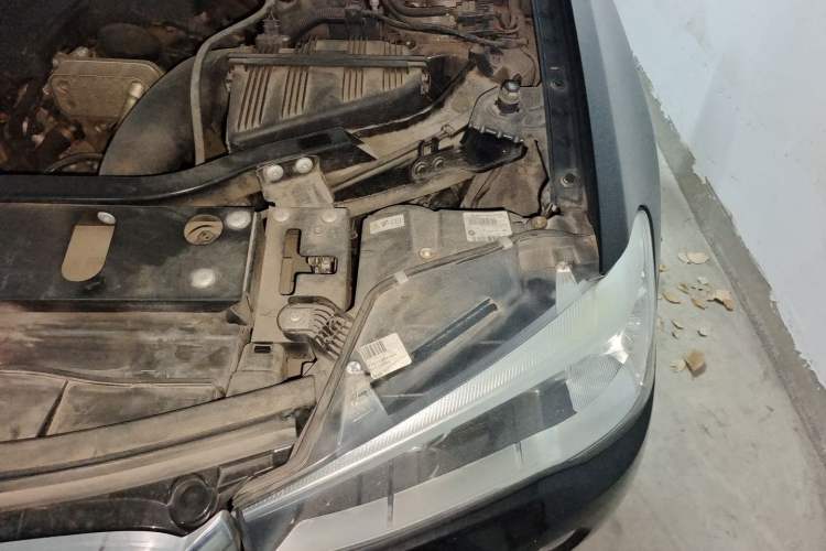 Used BMW X4 2014 xDrive20i X Design Package Engine Bay Left
