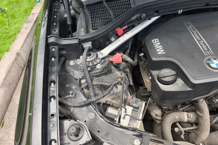 Used BMW X4 2014 xDrive20i X Design Package Engine Bay Right