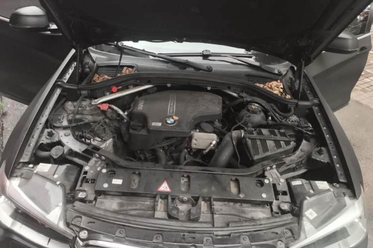 Used BMW X4 2014 xDrive28i Leading Model Engine Bay