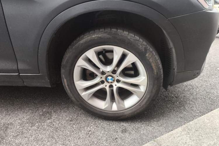 Used BMW X4 2014 xDrive28i Leading Model Exterior 4