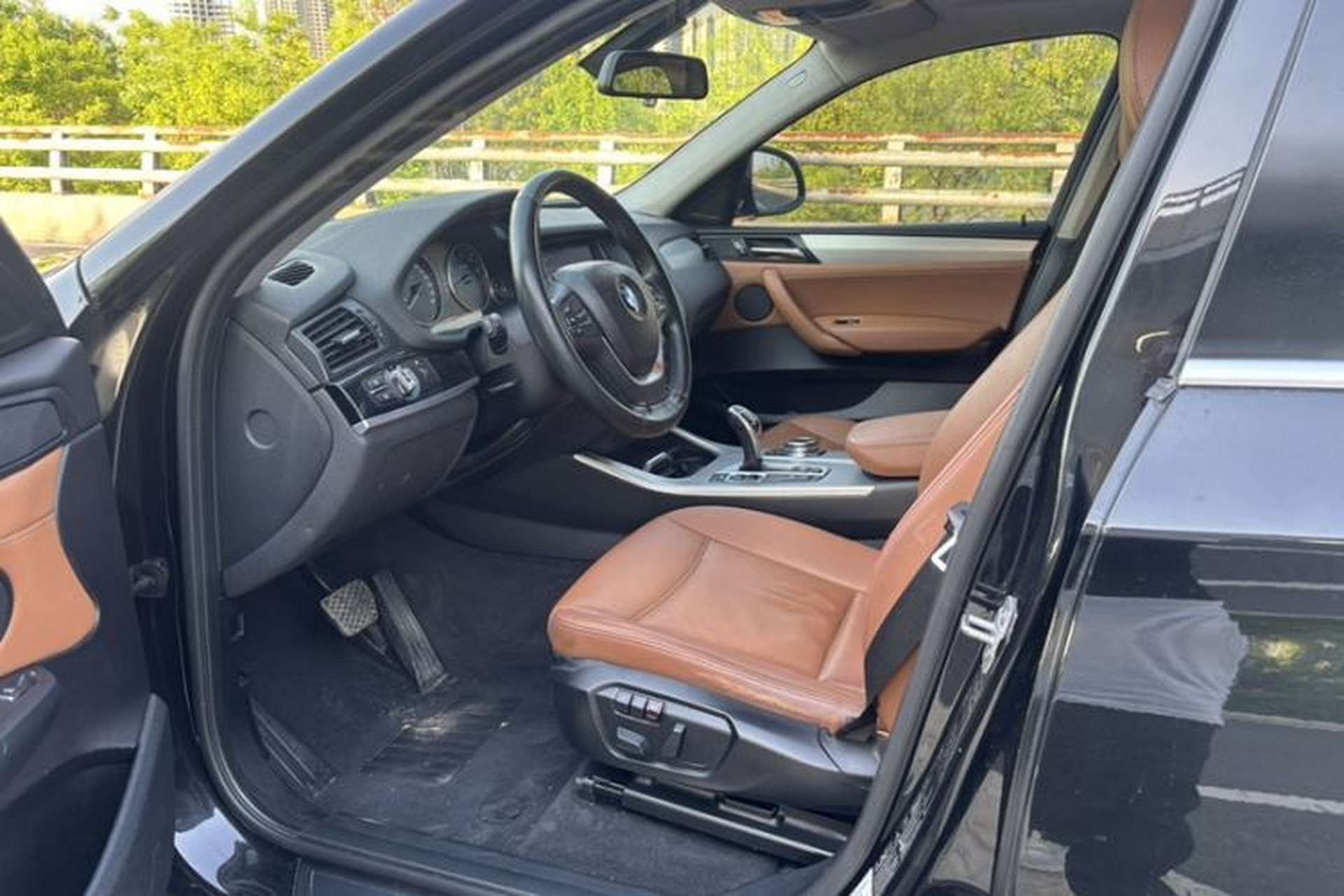Used BMW X4 2014 xDrive28i Leading Model Interior 2