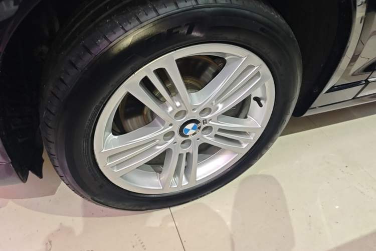 Used BMW X4 2014 xDrive28i M Sport Edition Left Front Wheel Hub