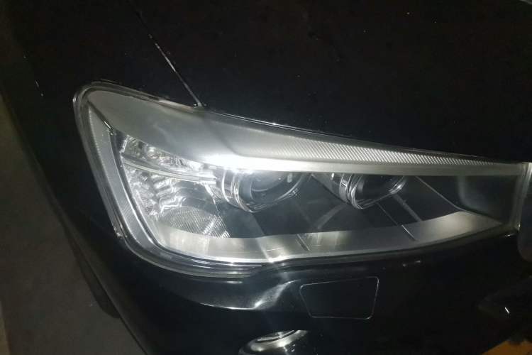 Used BMW X4 2014 xDrive20i X Design Package Right Front Headlight