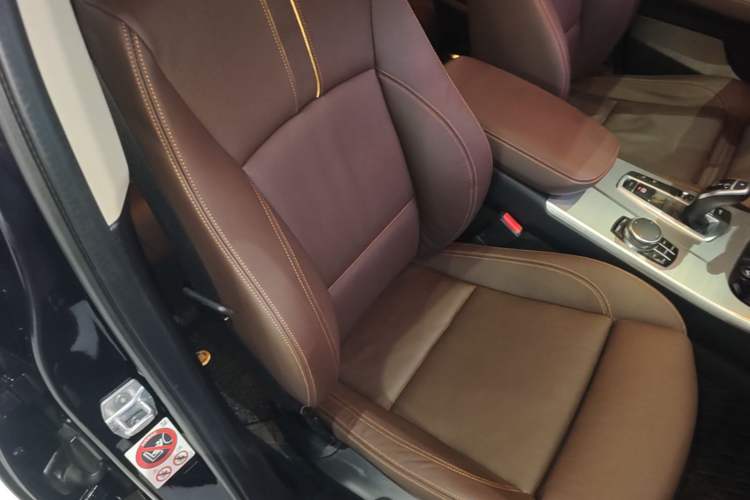Used BMW X4 2014 xDrive28i M Sport Edition Right Front Seat