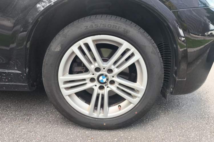 Used BMW X4 2014 xDrive20i X Design Package Right Front Wheel Hub