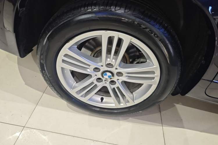 Used BMW X4 2014 xDrive28i M Sport Edition Right Rear Wheel Hub