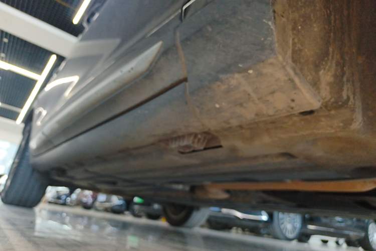 Used BMW X4 2014 xDrive20i X Design Package Right Side Sill