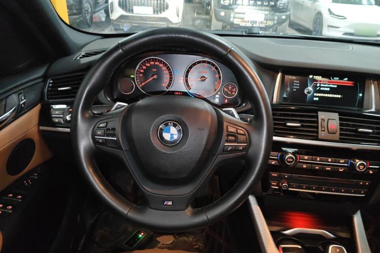 Used BMW X4 2014 xDrive28i M Sport Edition Steering Wheel
