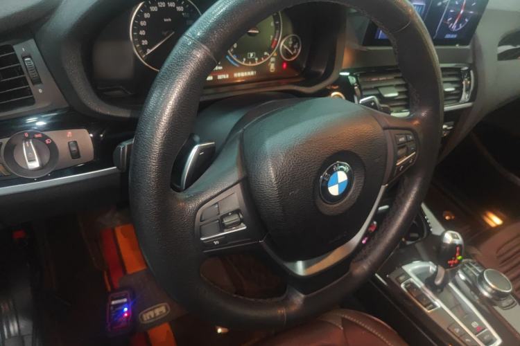 Used BMW X4 2014 xDrive20i X Design Package Steering Wheel