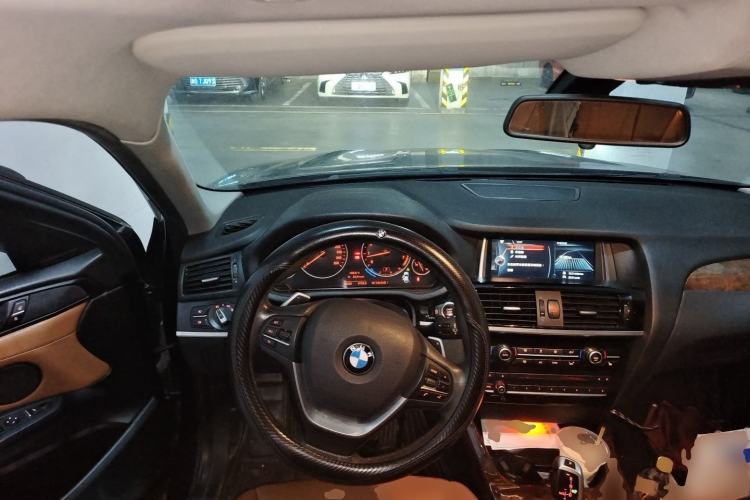 Used BMW X4 2014 xDrive20i X Design Package Steering Wheel