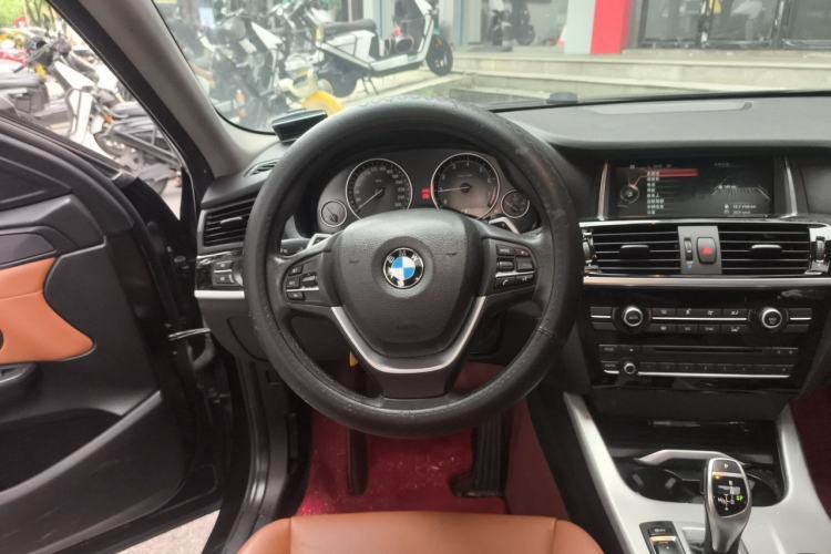 Used BMW X4 2014 xDrive28i Leading Model Steering Wheel