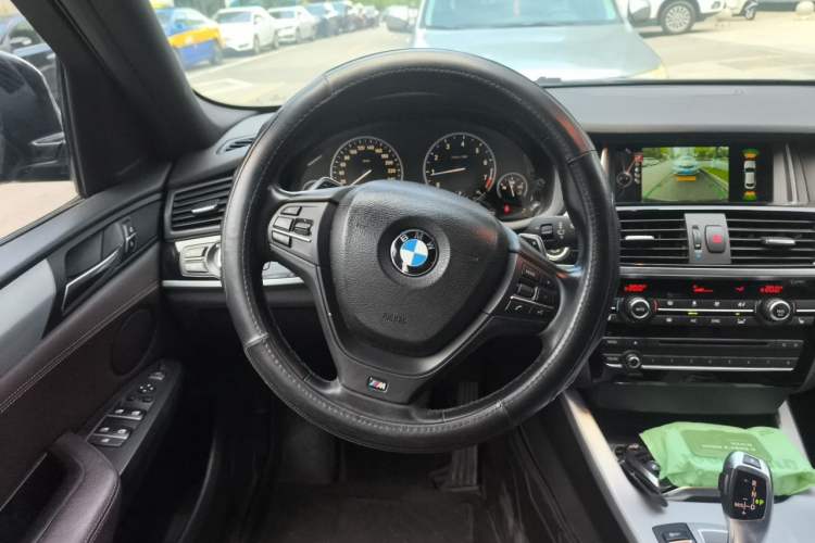 Used BMW X4 2014 xDrive20i X Design Package Steering Wheel
