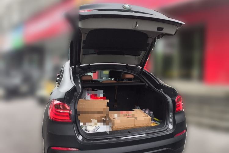 Used BMW X4 2014 xDrive28i Leading Model Trunk