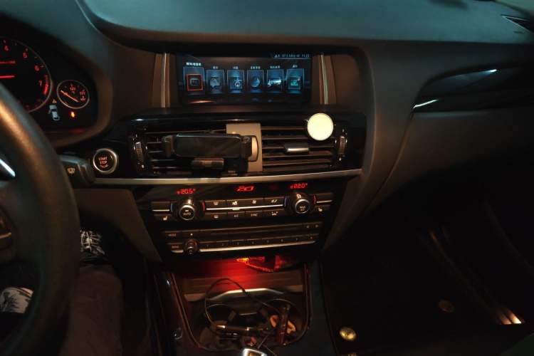Used BMW X4 2014 xDrive20i X Design Package Audio And AC Panel