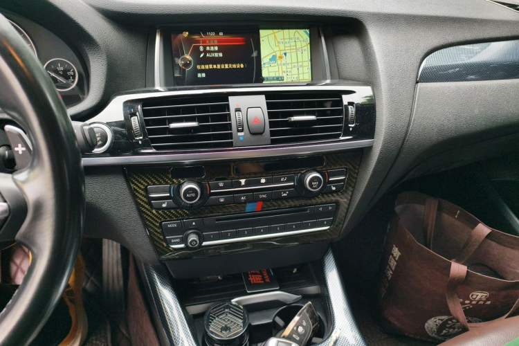 Used BMW X4 2014 xDrive20i X Design Package Audio And AC Panel