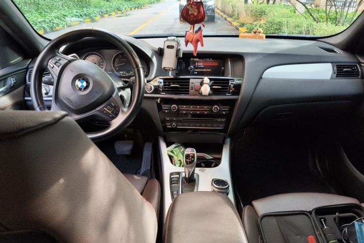 Used BMW X4 2014 xDrive28i M Sport Edition Center Console