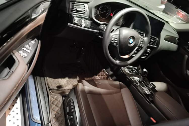 Used BMW X4 2014 xDrive20i X Design Package Driver Seat