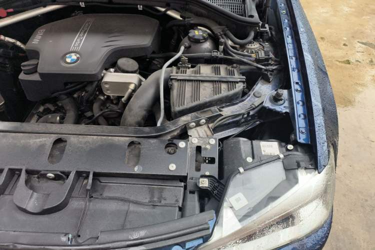 Used BMW X4 2014 xDrive28i Leading Model Engine Bay Left