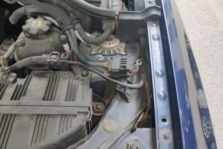 Used BMW X4 2014 xDrive20i X Design Package Engine Bay Left
