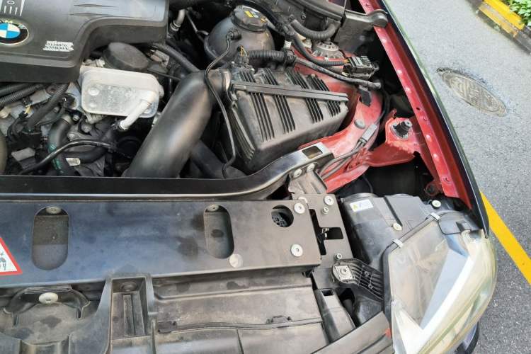 Used BMW X4 2014 xDrive28i M Sport Edition Engine Bay Left