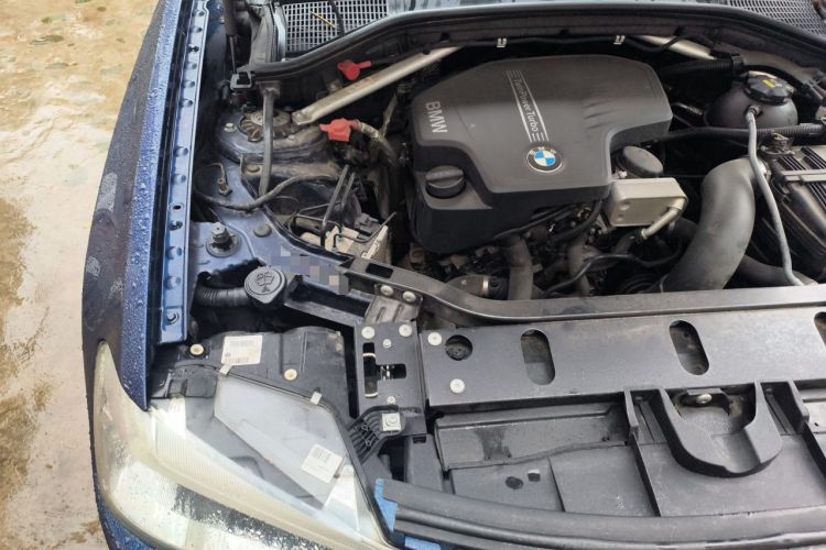 Used BMW X4 2014 xDrive28i Leading Model Engine Bay Right