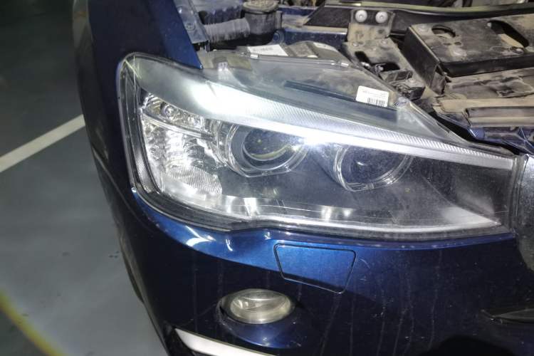 Used BMW X4 2014 xDrive20i X Design Package Engine Bay Right