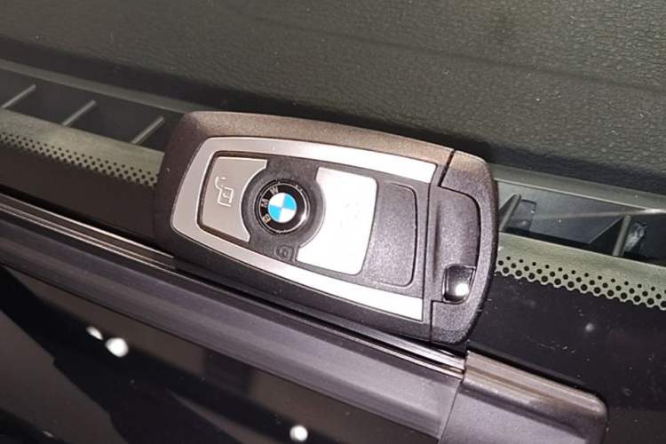 Used BMW X4 2014 xDrive20i X Design Package Interior 1