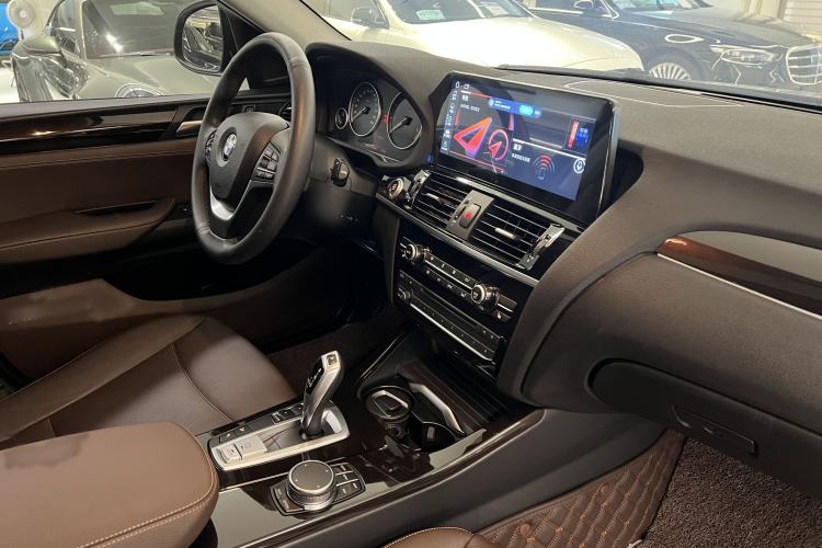 Used BMW X4 2014 xDrive20i X Design Package Interior 7