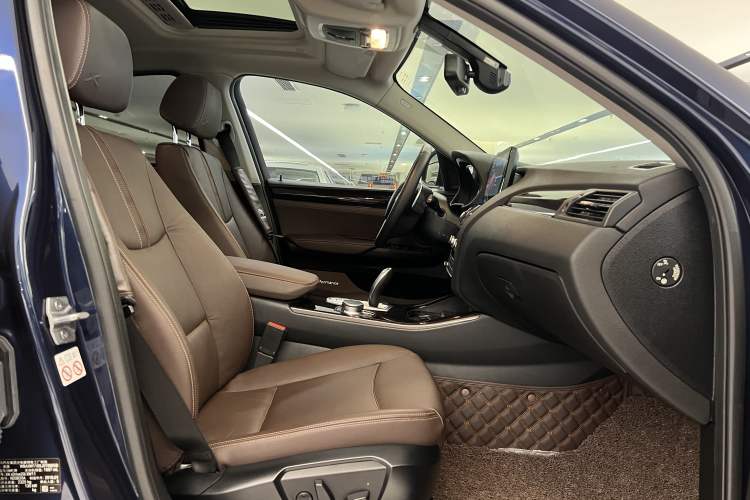 Used BMW X4 2014 xDrive20i X Design Package Interior 8