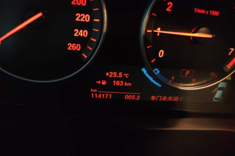 Used BMW X4 2014 xDrive20i X Design Package Odometer Close Up