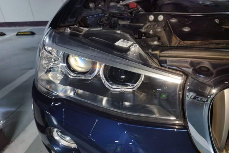 Used BMW X4 2014 xDrive20i X Design Package Right Front Headlight
