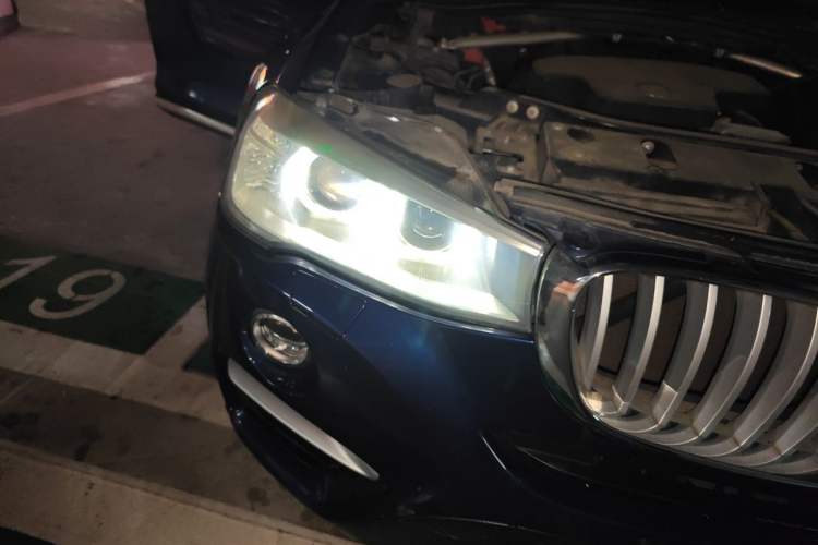 Used BMW X4 2014 xDrive20i X Design Package Right Front Headlight