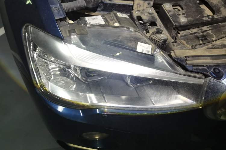 Used BMW X4 2014 xDrive20i X Design Package Right Front Headlight