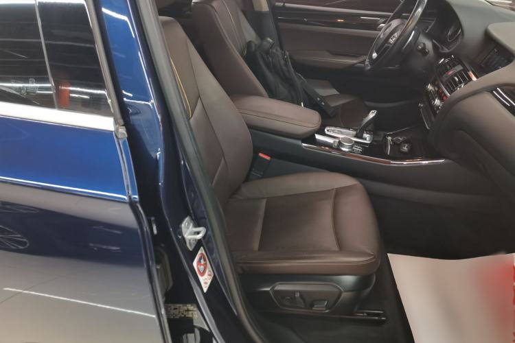 Used BMW X4 2014 xDrive20i X Design Package Right Front Seat