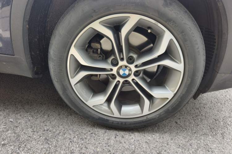 Used BMW X4 2014 xDrive20i X Design Package Right Front Wheel Hub