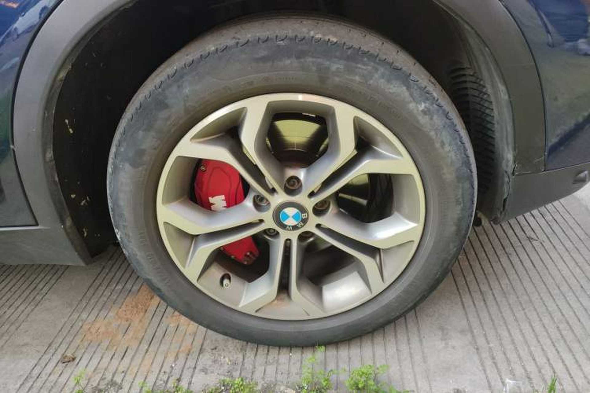 Used BMW X4 2014 xDrive20i X Design Package Right Front Wheel Hub